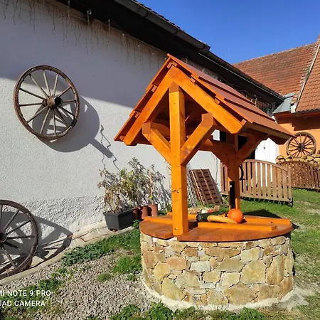 Pod Sříbrnou Horou * Lhenice