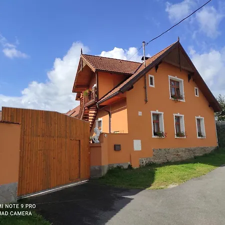 Apartment Pod Sribrnou Horou Lhenice