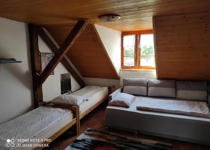 Pod Sribrnou Horou Apartment *