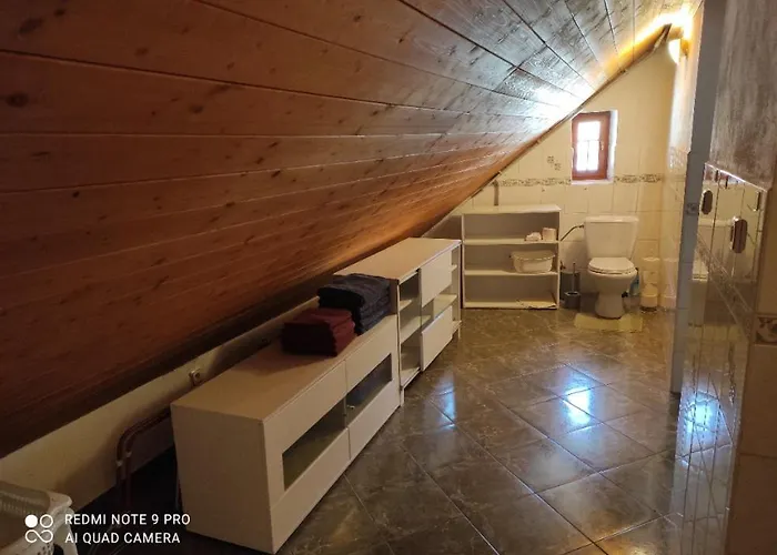 Pod Sribrnou Horou Apartment